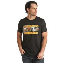 Rock & Roll Unisex Black Bull Skull Graphic T-Shirt RRUT21R060-01